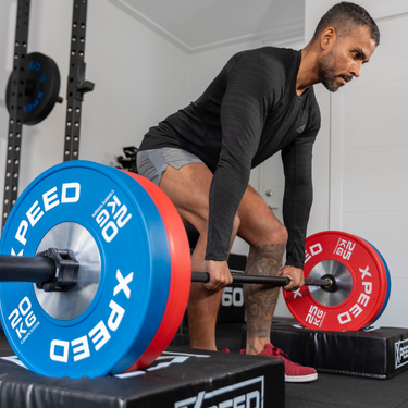 man doing a deadlift